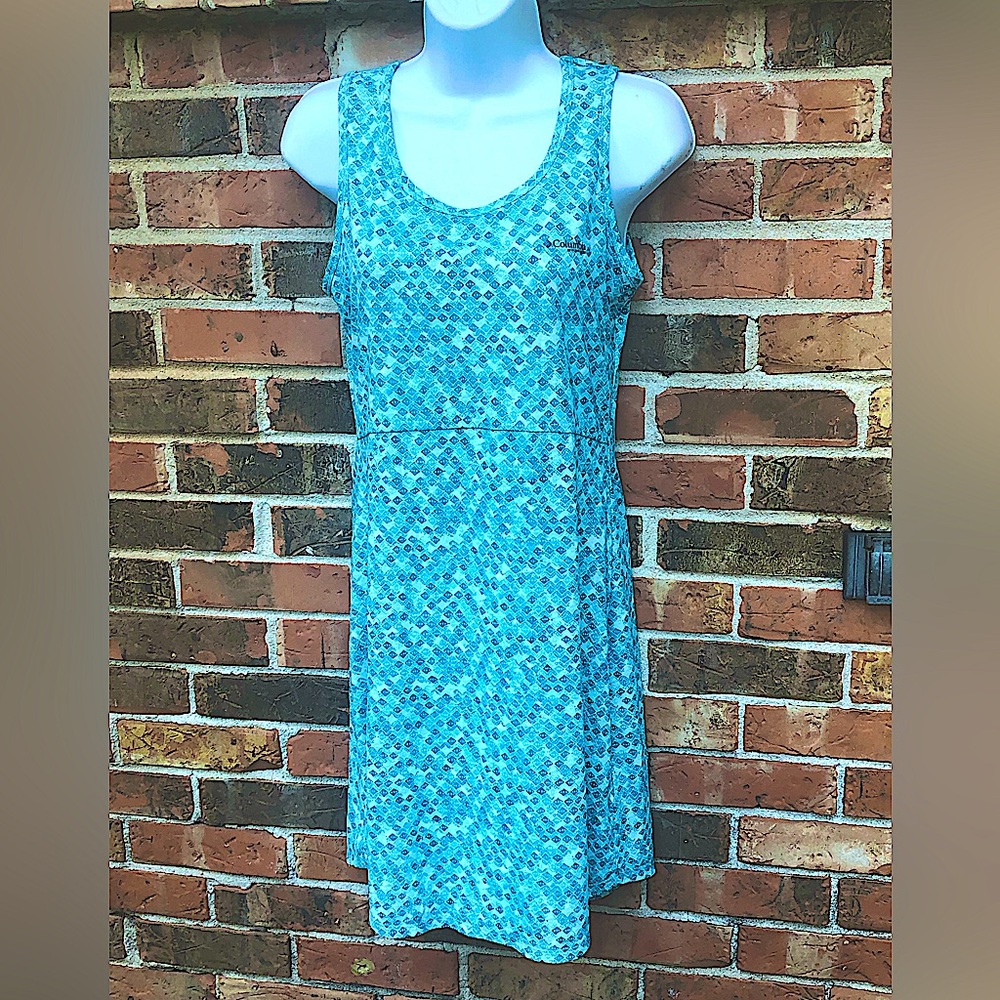 Columbia Sports Dress With Omni Freeze. Netting Detail In Back. Woman’s Size S P